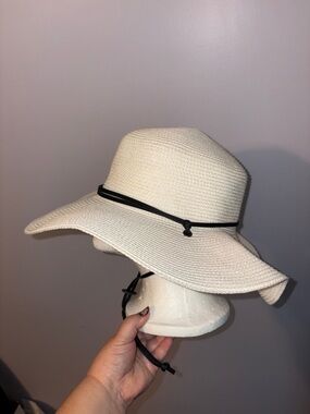 Columbia Women’s White Paper Woven Wide Brim Hat Outdoor size L/XL